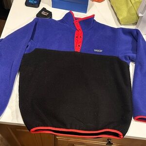 Patagonia Old School Blue and Black Fleece with Red trim